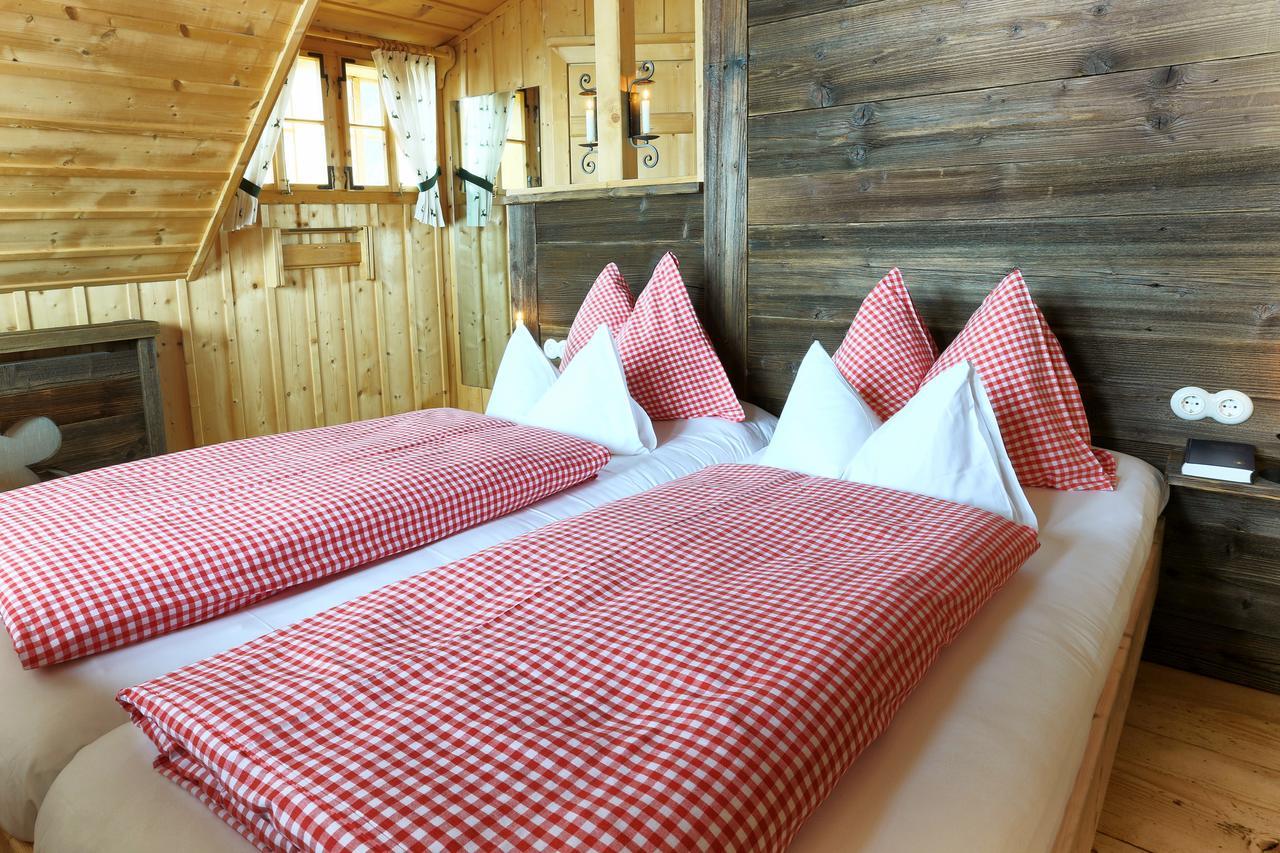 Almdorf Seinerzeit Hotel Wiedweg Eksteriør billede
